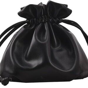 Small Leather Drawstring Bucket Bag Crossbody Purse for Women Daily Use